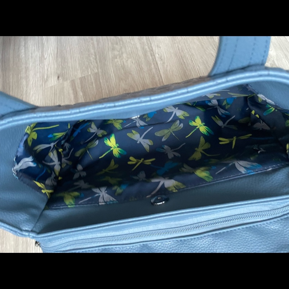 lug Quilted Blue Tote Bag - Picture 5 of 15
